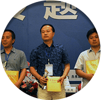1999年中國(guó)礦業(yè)報(bào)對(duì)鑫海礦裝進(jìn)行跟蹤報(bào)道